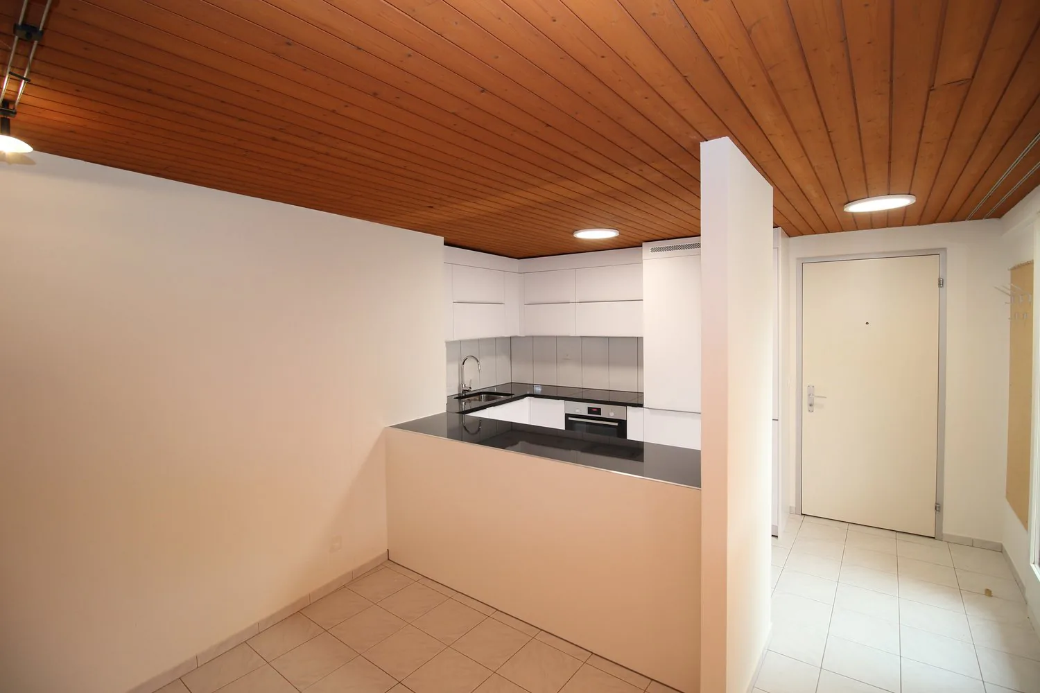 Charming 4.5-room apartment in the heart of the old town with a rooftop terrace