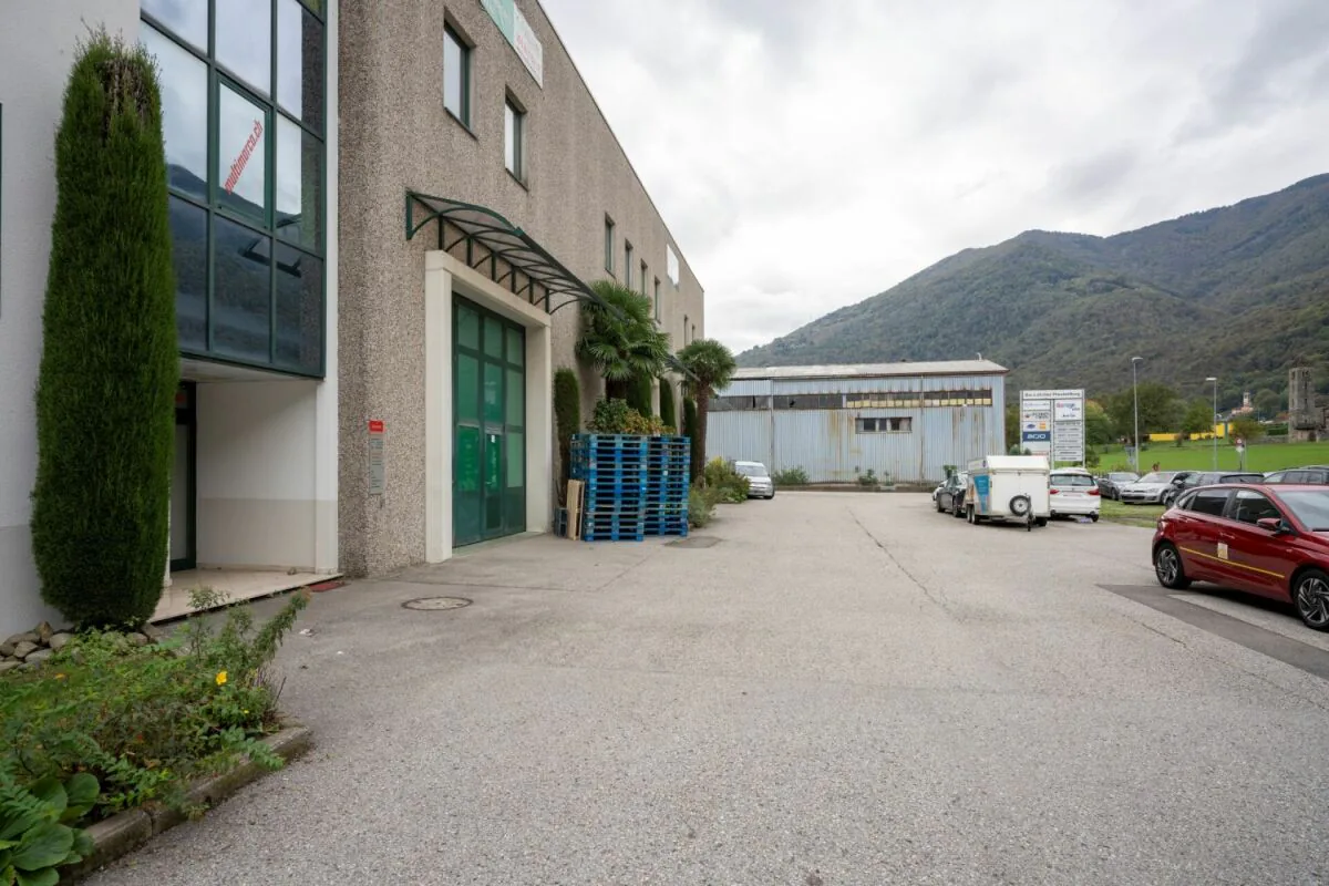 Mietobjekt in Mezzovico, Lager/Depot ca. 500 m²