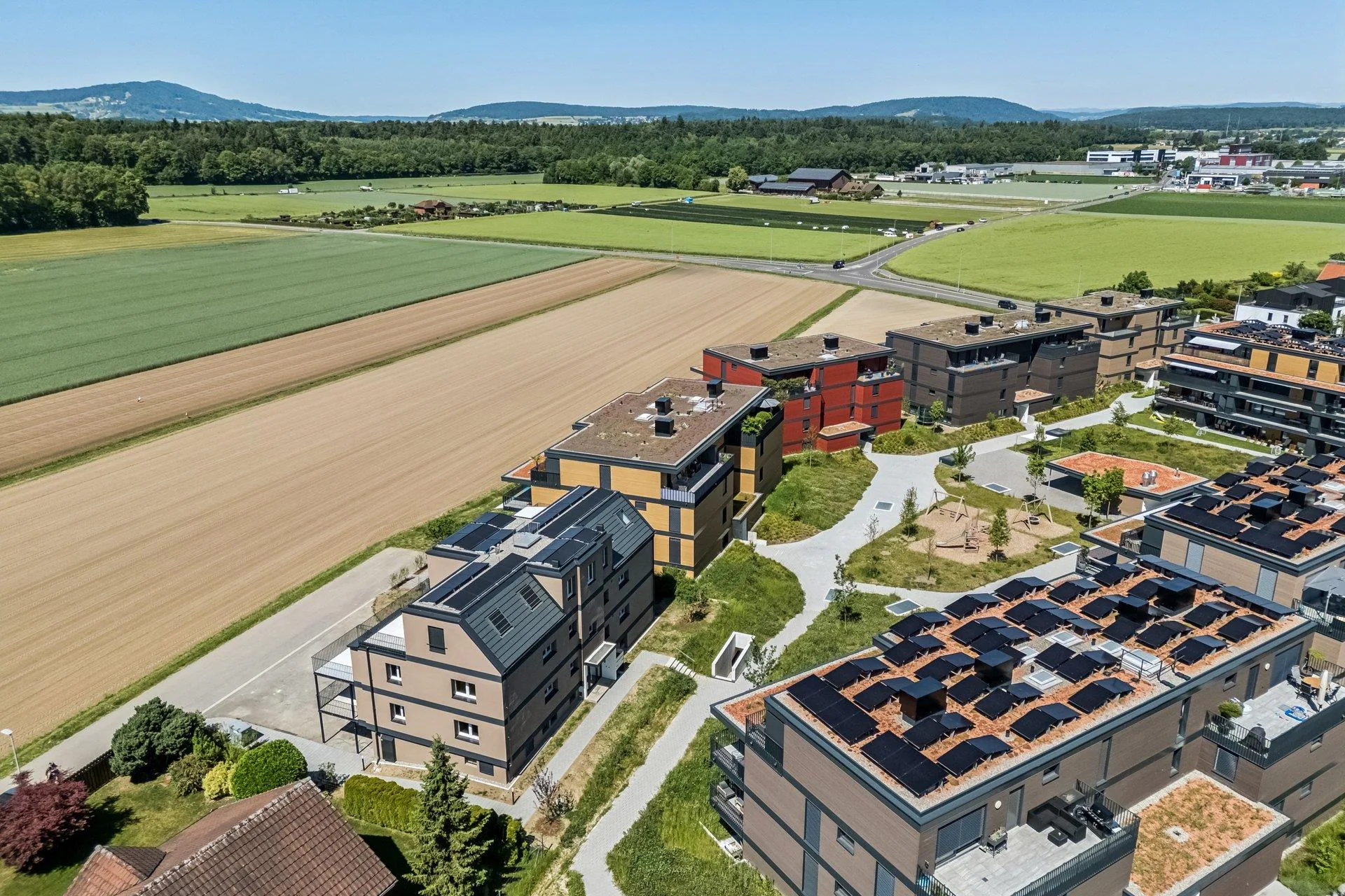 Charmante 2.5-Zimmerwohnung in Wohngemeinschaft – separat & privat