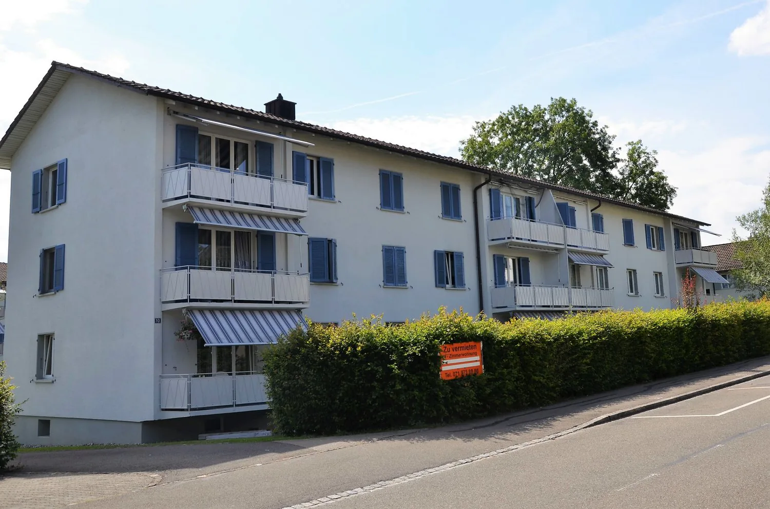 3-bedroom apartment with balcony in quiet location