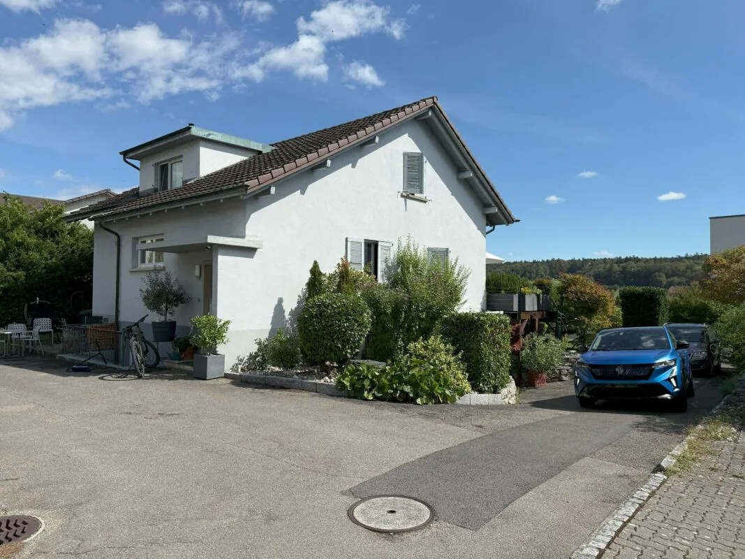 freistehend, sonnig, ruhig - ideal für eine Familie und ein Paar