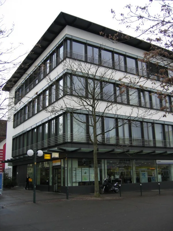 Place de stationnement dans un garage souterrain directement sur la Schwamendingerplatz
