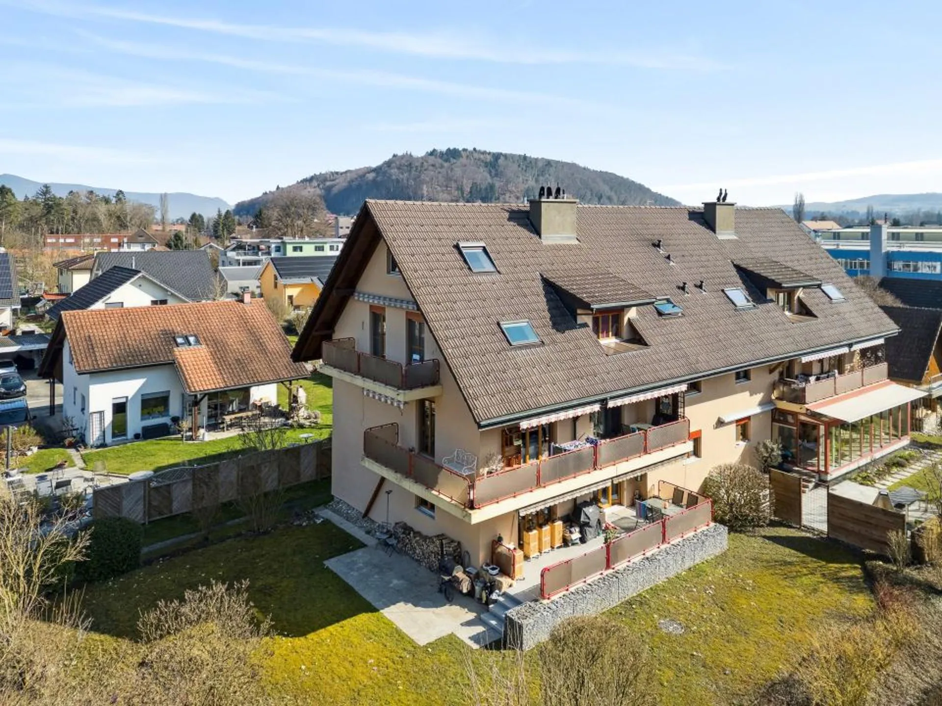 Prestigöses Duplex 5.5 Zimmer "Pieds dans l'eau" mit Kletterhalle