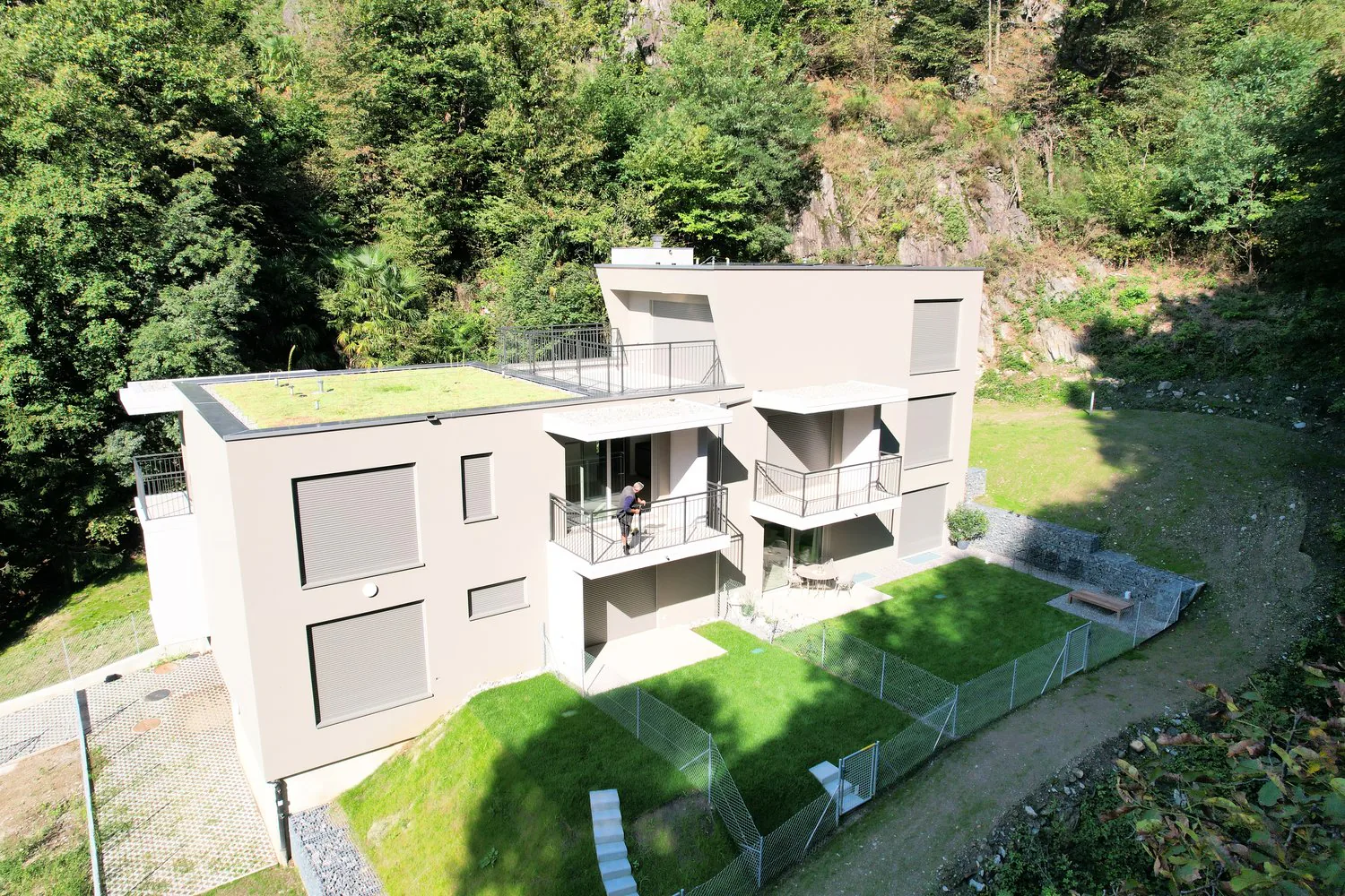 New studio apartment immersed in greenery with private garden