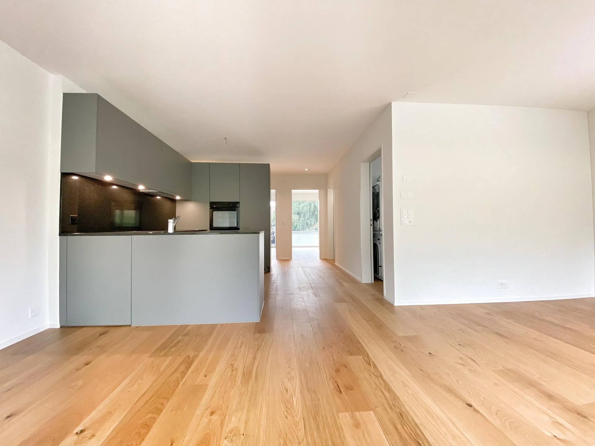 Moderne 3.5-Zimmer-Wohnung 75.3m² mit grosszügiger Loggia