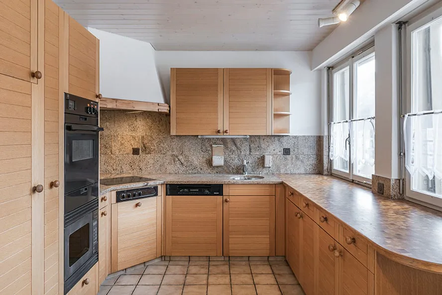 Malleray - Sehr große Dachgeschosswohnung mit 7.5 Zimmern