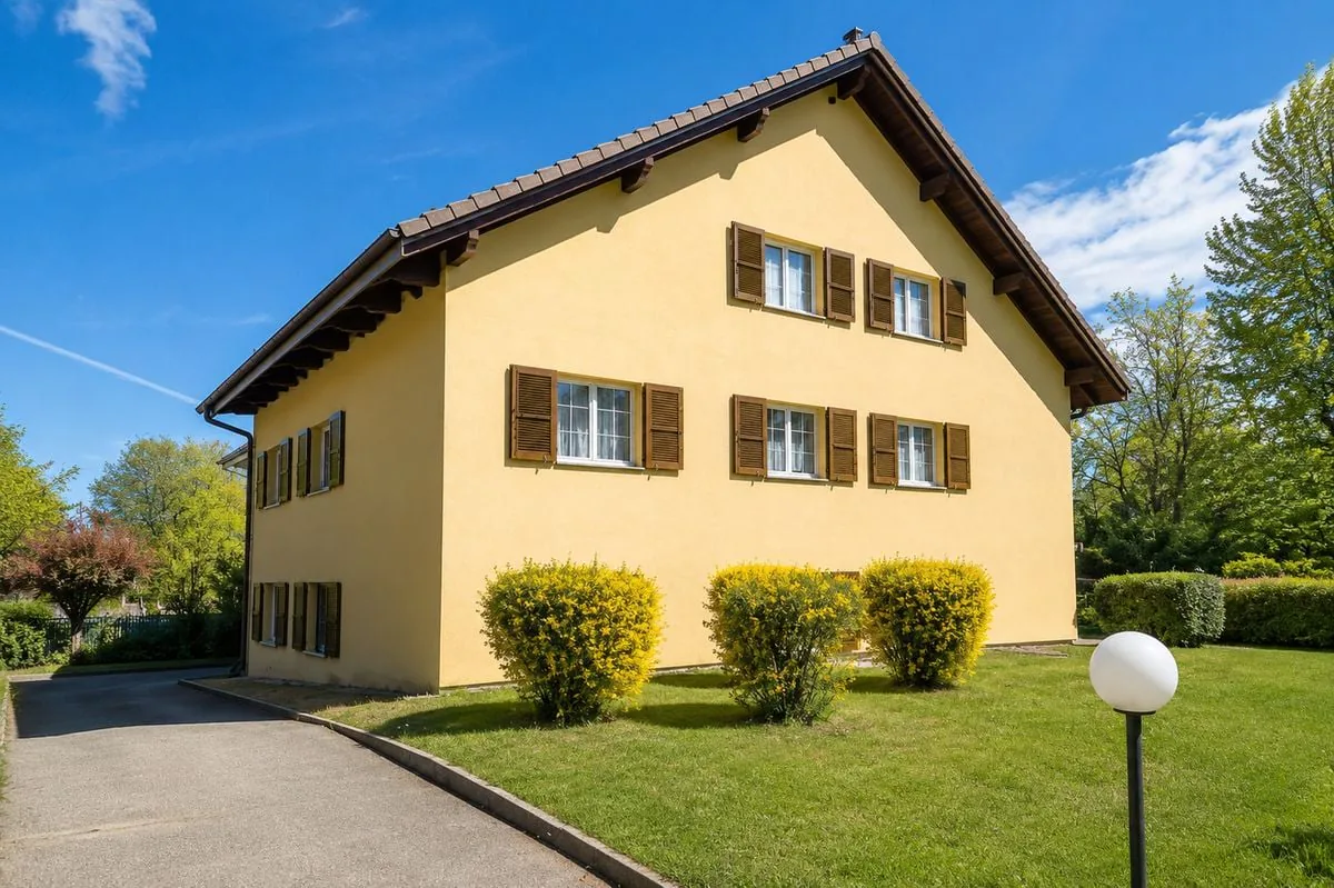 ECHICHENS - Magnificent 2.5-room apartment completely renovated