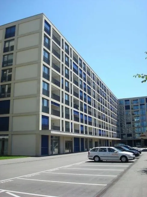 **Trendy Living in Zurich-North**