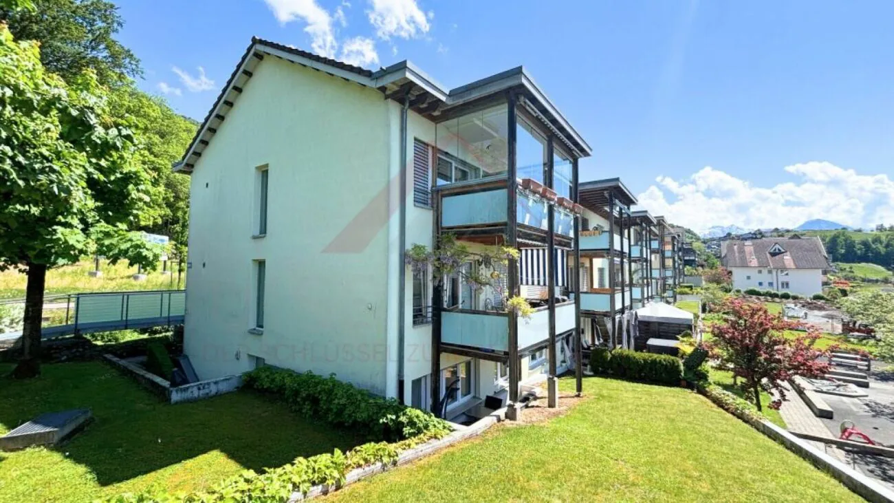 Wohnen mit Aussicht zum Verlieben - 5.5 Zimmer mit See- & Bergpanorama