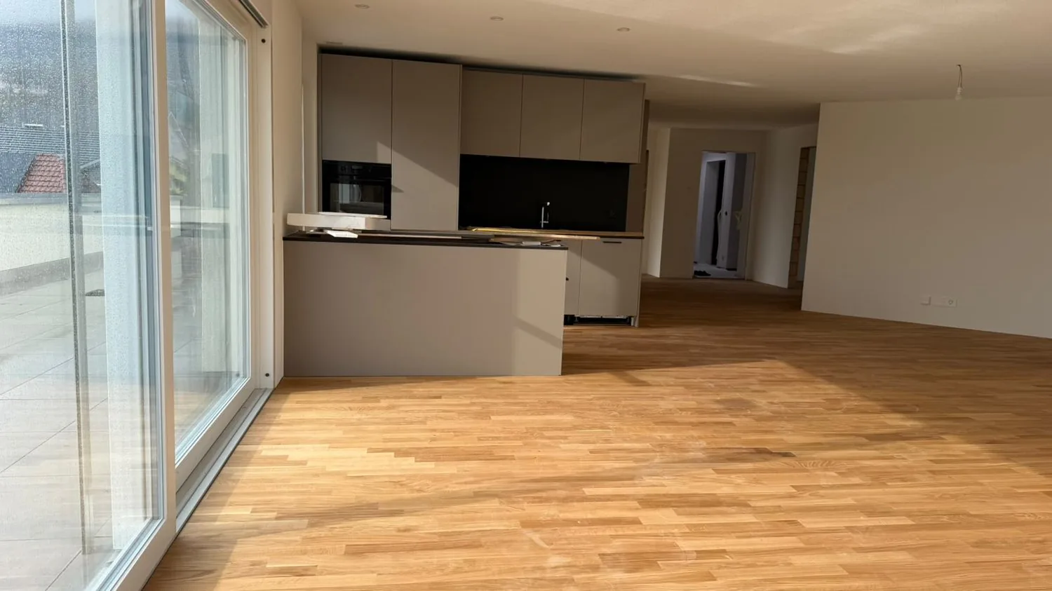 Helle 3.5-Zimmer-Dachwohnung mit grossem Balkon und schöner Aussicht