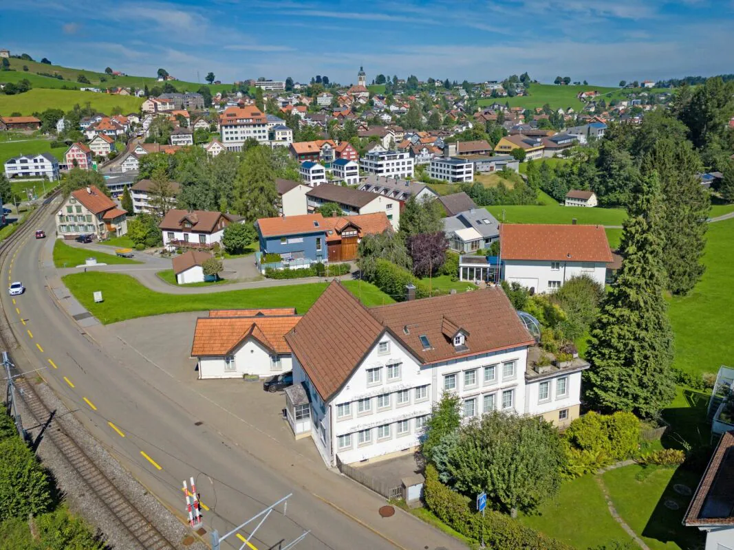 Vielseitiges Mehrfamilienhaus im Herzen von Speicher - mit einzigartigem Potenzial und Weitsicht!