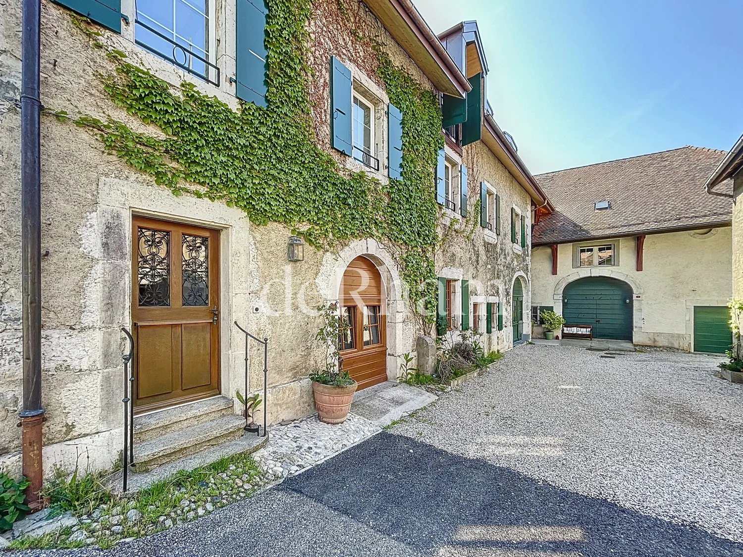 Magnificent 125m2 apartment with 4.5 rooms in Féchy