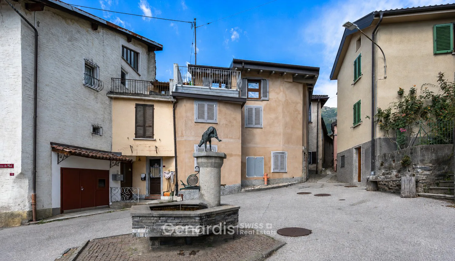 Charming apartment for sale in Lema, Ticino