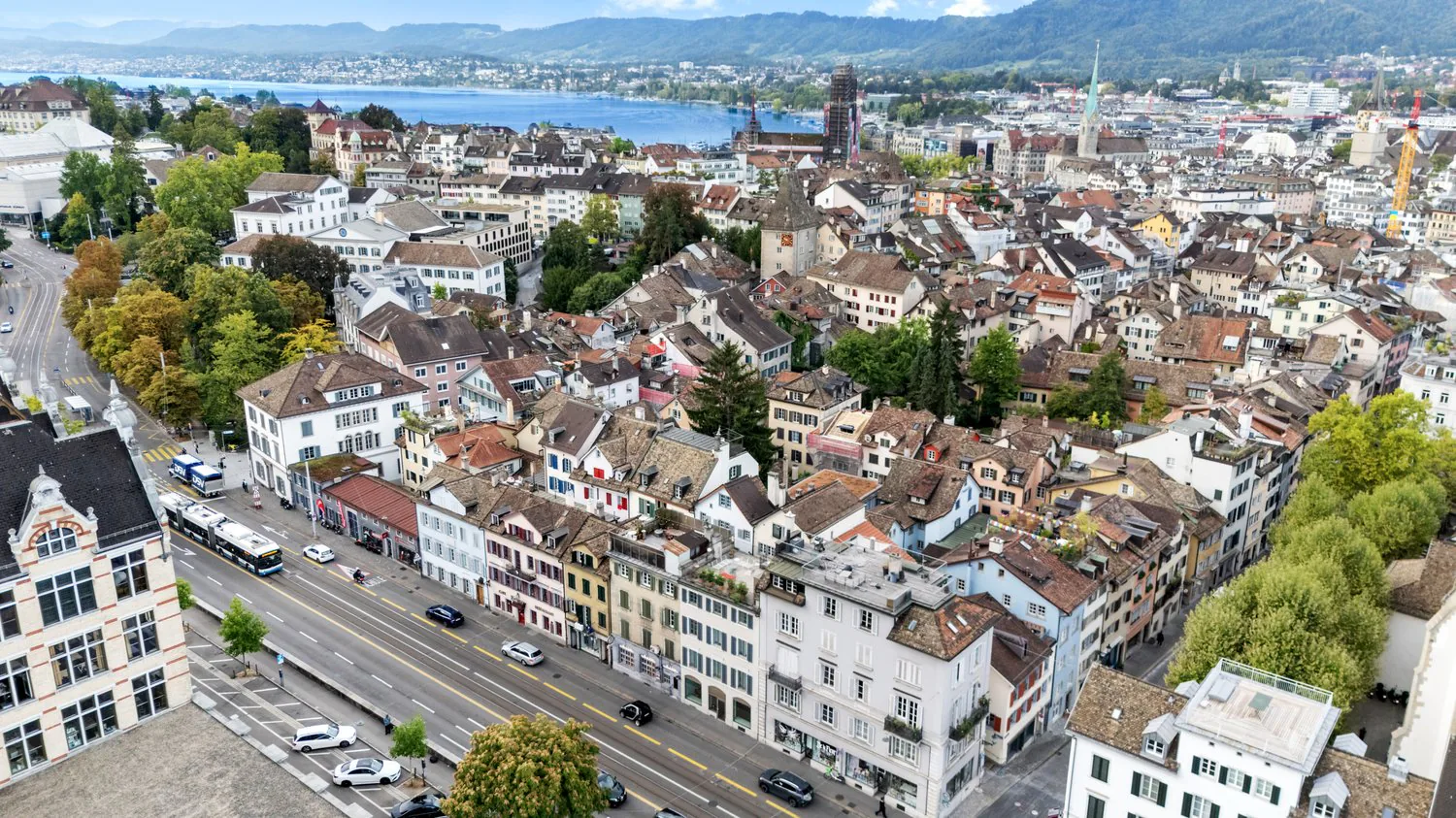 Rarität im Niederdorf – Wohnen, Gewerbe & Dachterrasse