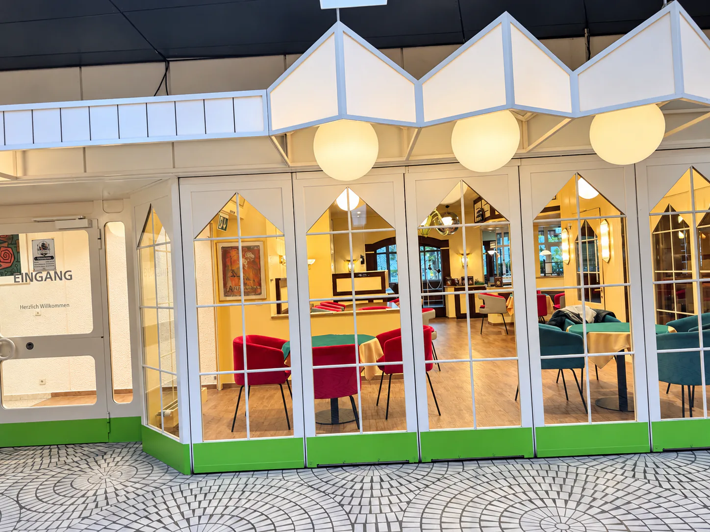 Restaurant mit Bar, Fumoir und Terrasse – ca. 250 Sitzplätze in Bern zu Vermieten