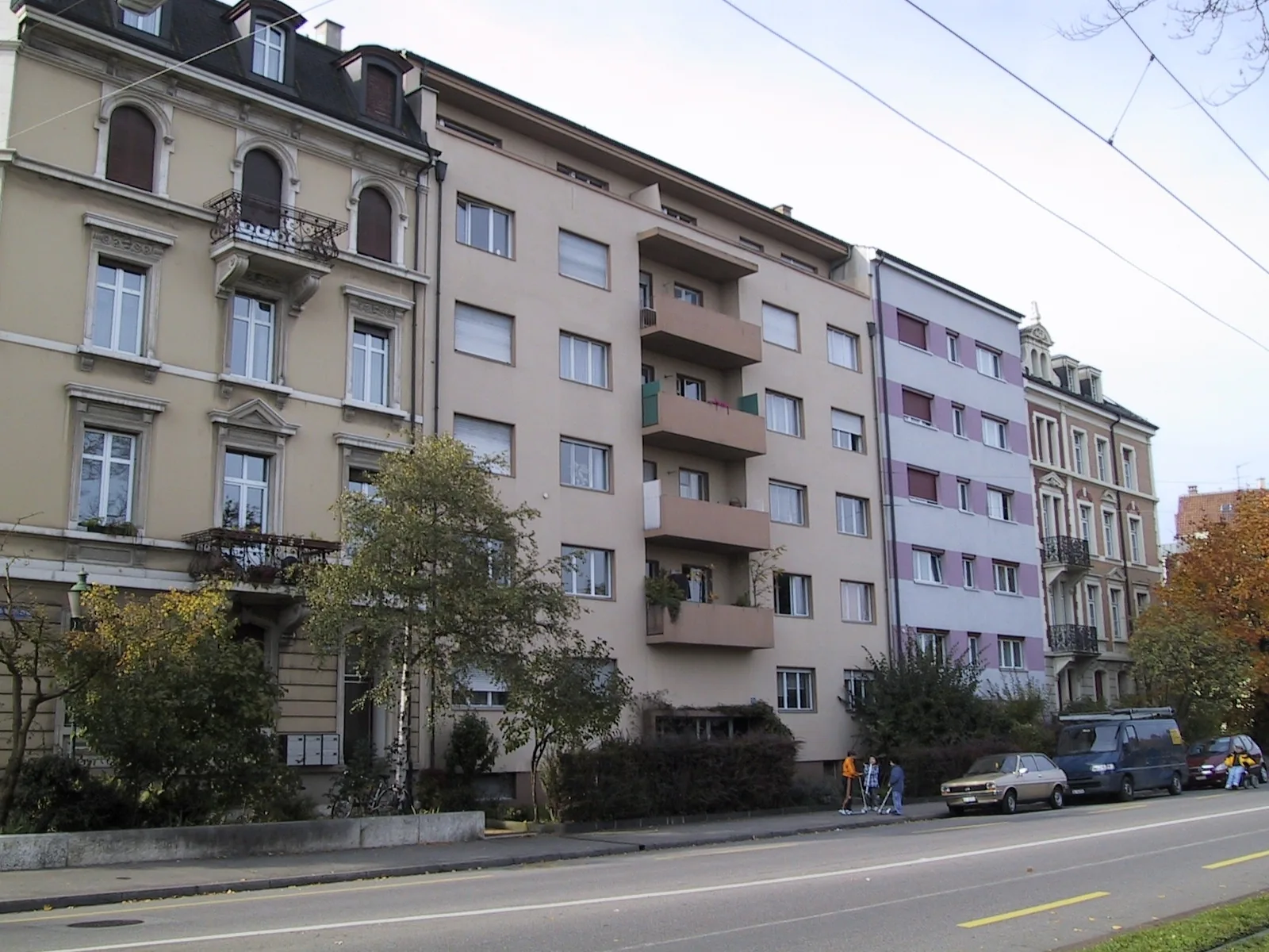 Appartamento 3 locali in posizione centrale, vicino alla stazione e a Migros Dreispitz