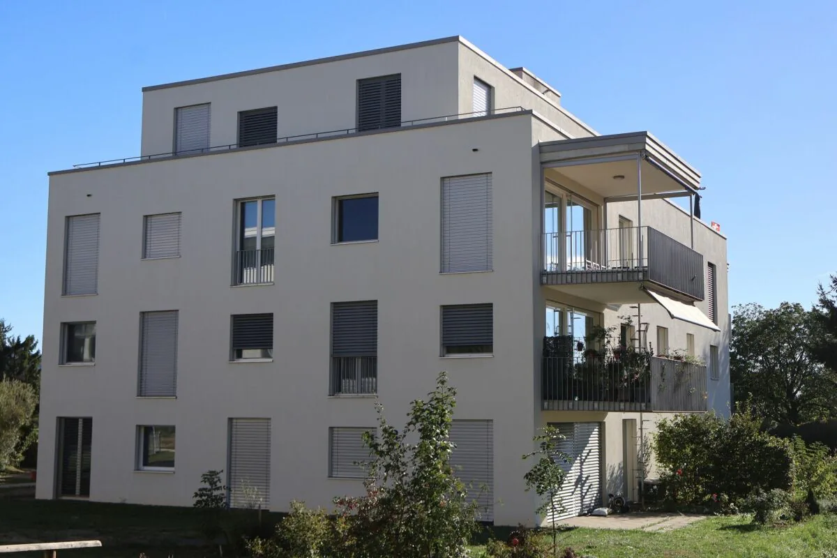 Attracktive 2.5-Zimmer-Wohnung mit Weitblick in die Weinreben