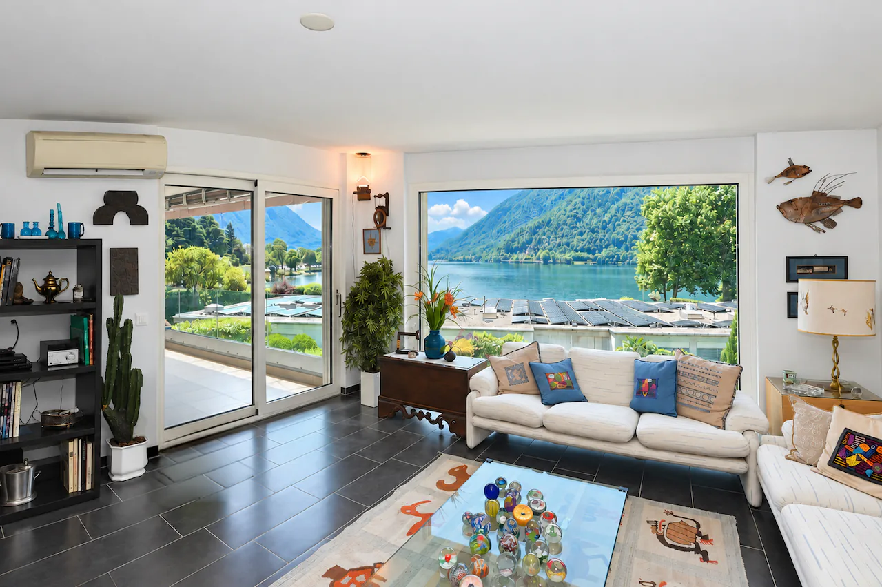 Raffinato Appartamento con Magnifica Vista sul Lago di Lugano