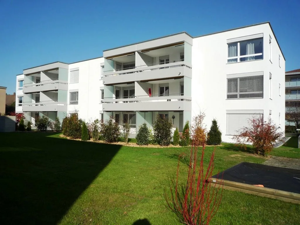 Modern 3.5-room apartment on the 1st floor at 79 m2