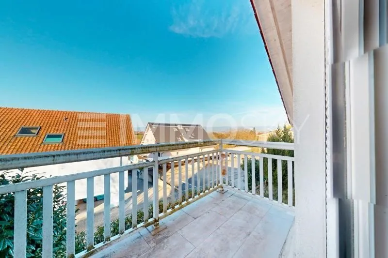 Immeuble de 3 lots (REN env. 4,6%) à 5 min. dAvenches