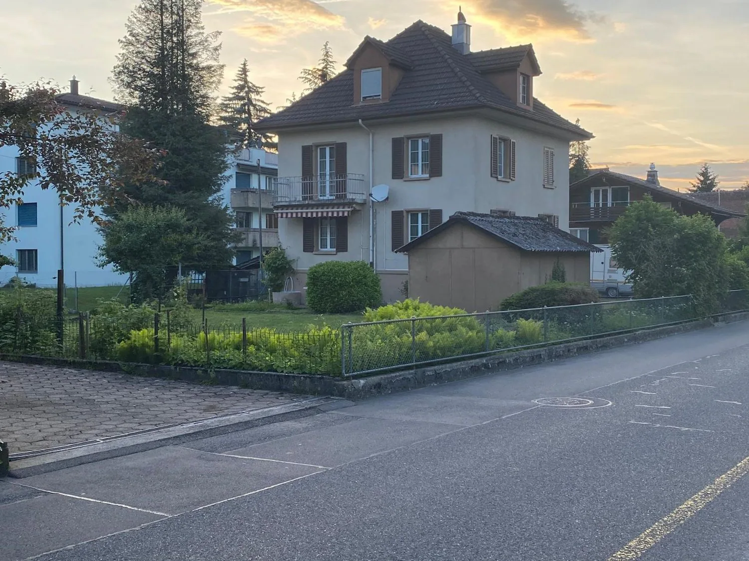 6-bedroom single-family house for sale in Reinach