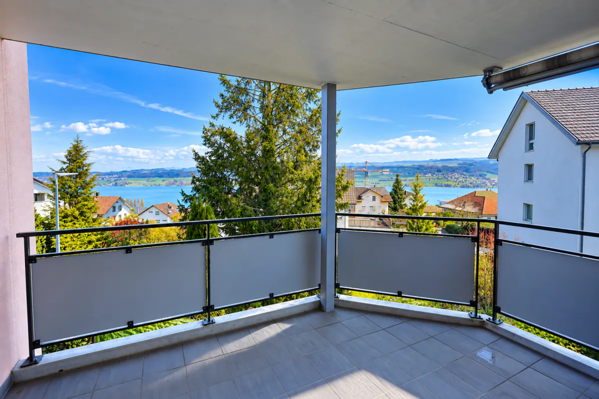 VIVERE CON STILE IN UNA POSIZIONE TOP CON VISTA LAGO!