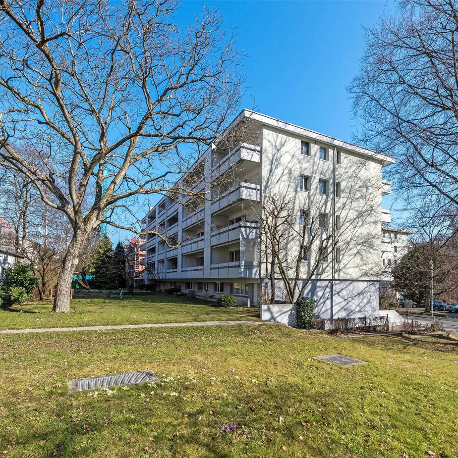 Schöne und helle 4.5 Zimmerwohnung in Binningen