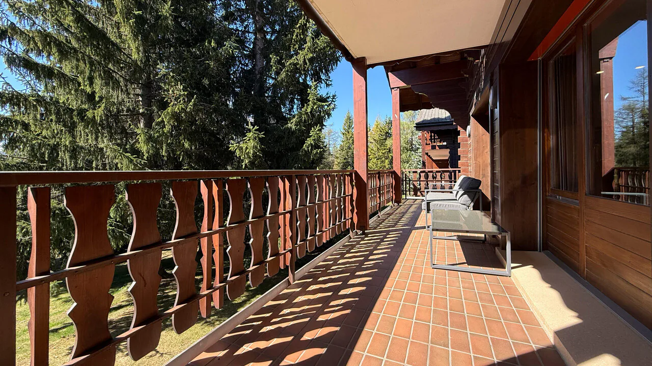 LOC 202 - PALM SPRINGS - 1ER ETAGE OUEST