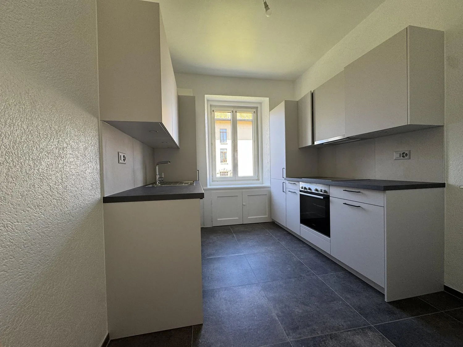 Schönes 4.5-Zimmer-Wohnung renoviert mit Fischgrät-Parkett ? 1. Miete angeboten