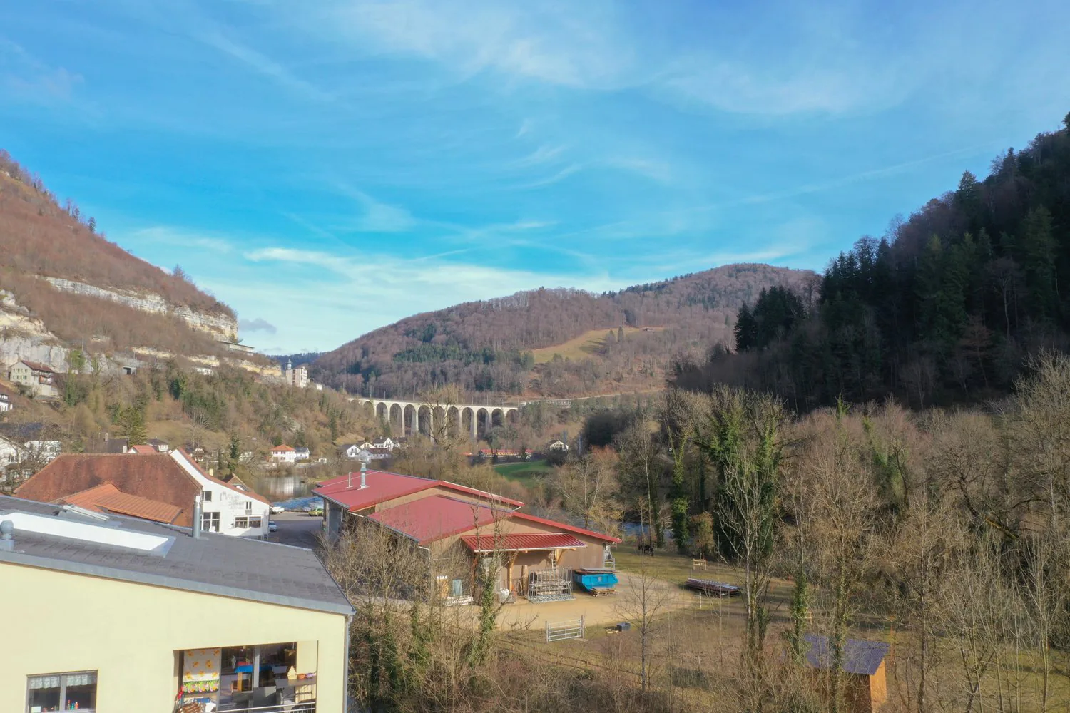 New attic apartment, Minergie-P certified, 5.5 rooms in St-Ursanne (No. 3.1)