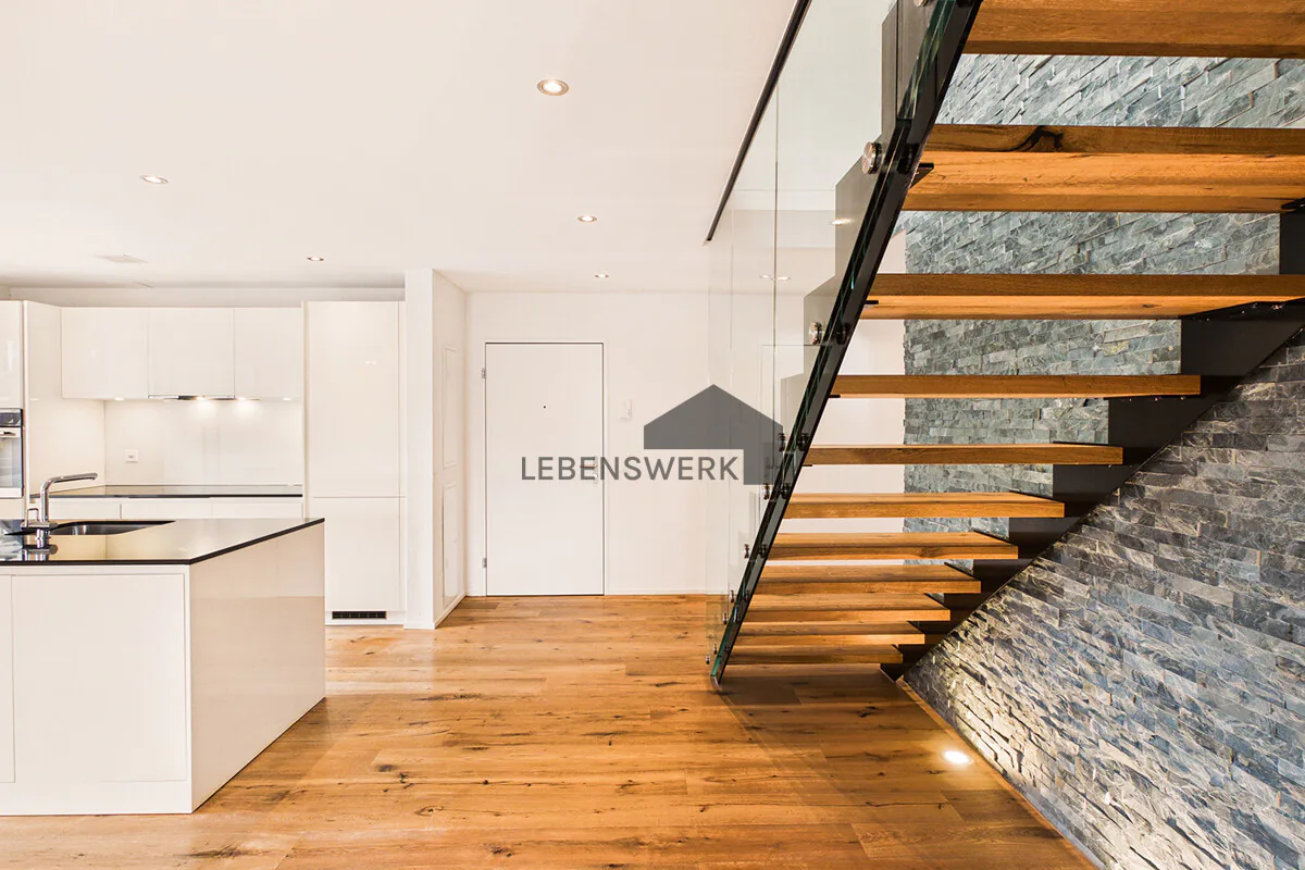 Living with a wow effect. Exclusive 4.5-room attic maisonette in Landschlacht