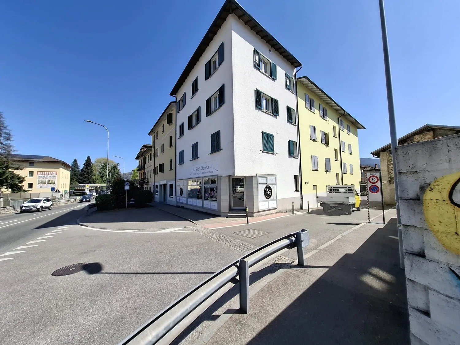 Propriété fantastique à Magliaso, canton du Tessin - Immeuble de rapport