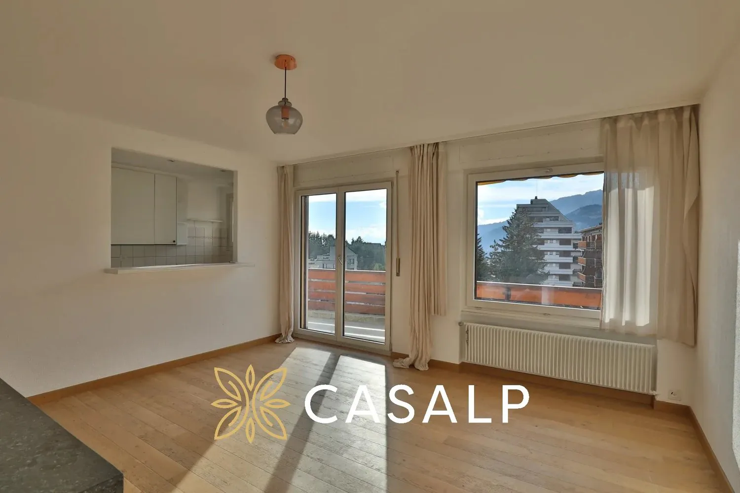 Dachgeschoss-Wohnung mit 2.5 Zimmern, hell und zentral in Crans-Montana