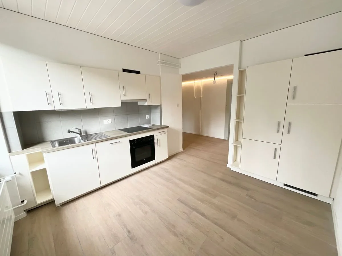 Spacieux appartement de 4,5 pièces - 136 m² avec espaces polyvalents