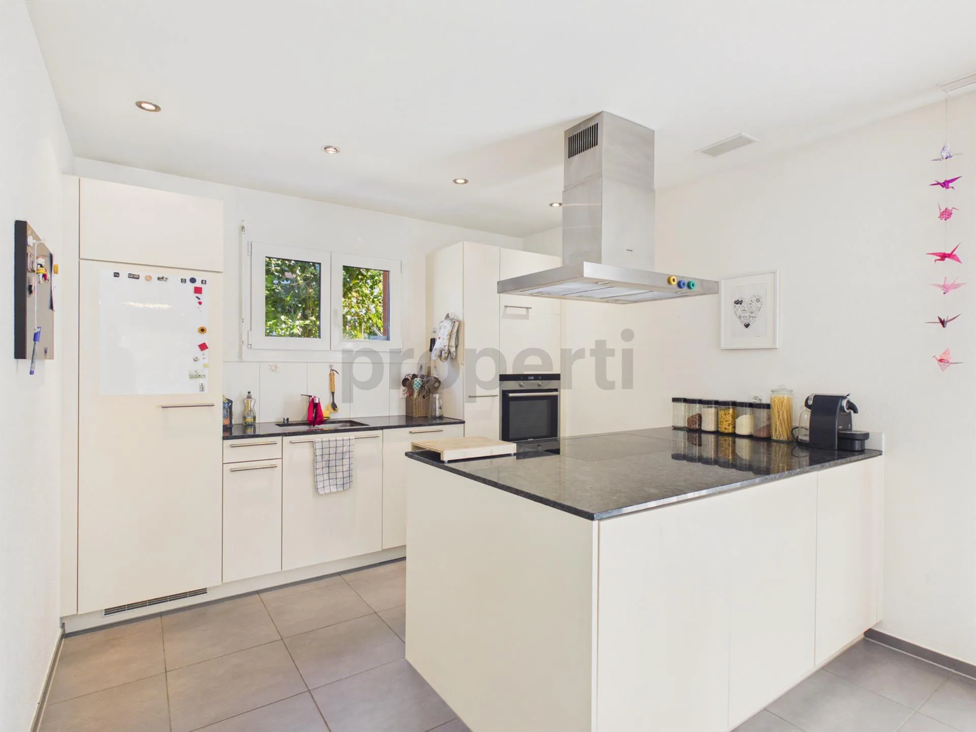 Friendly, spacious semi-detached family home -- a dream home for the whole family