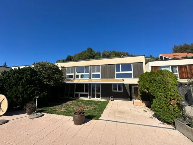 Charmant appartement terrasse de 5,5 pièces avec une vue imprenable