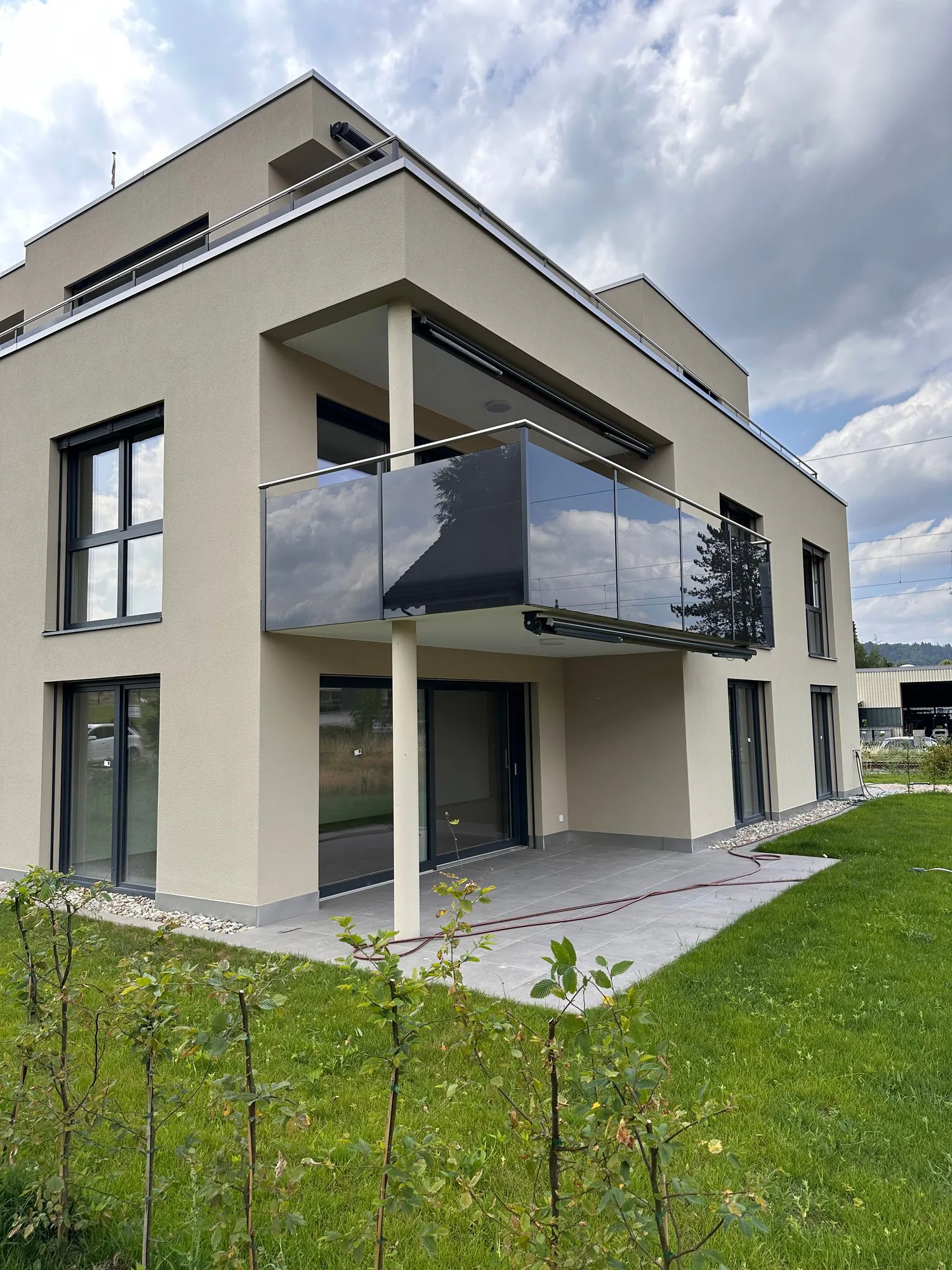 Appartamento da sogno, moderno 3,5 locali mansardato con ottimo piano e vista panoramica in affitto.