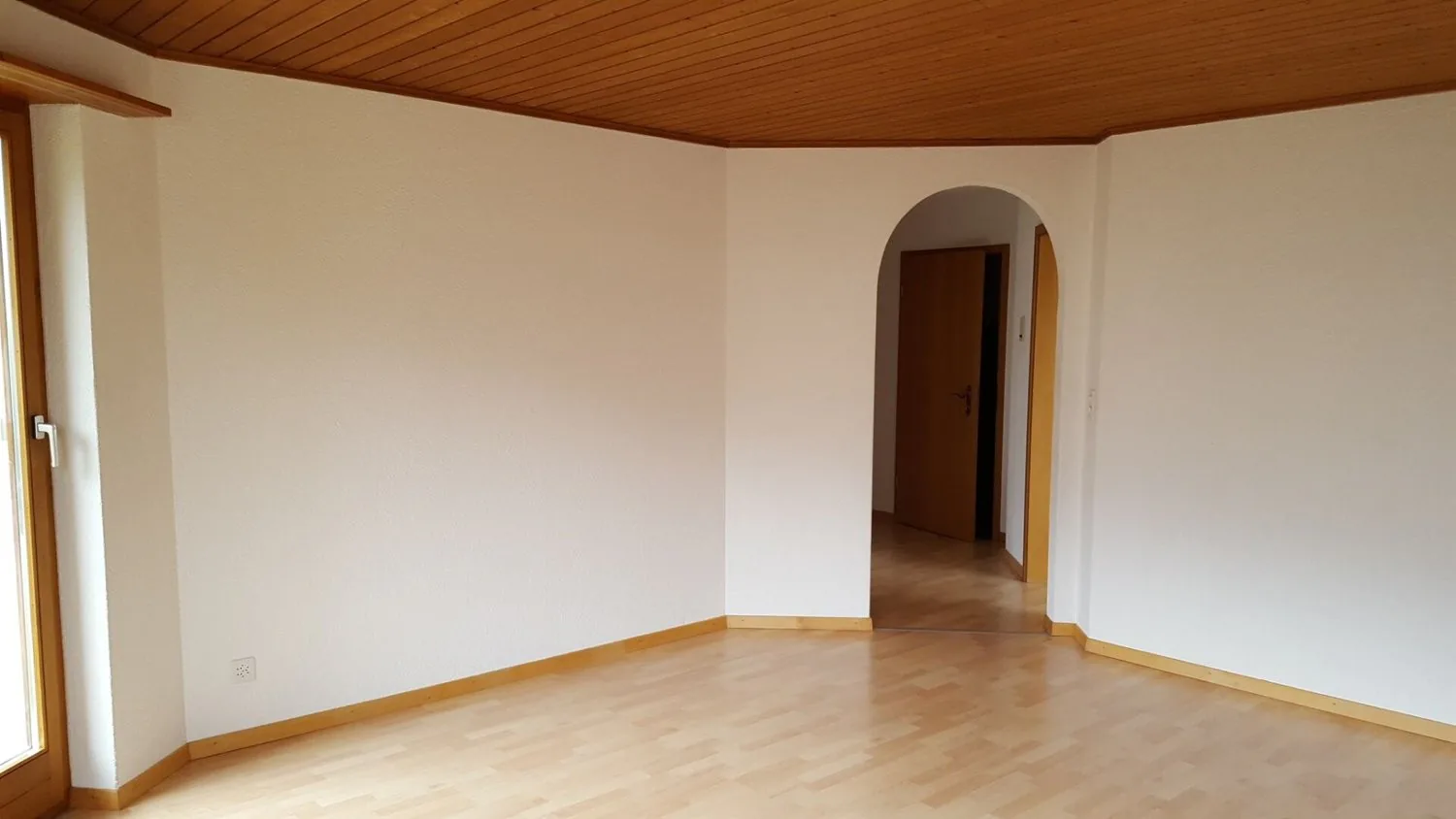 Spacious 4.5-room apartment in a quiet location