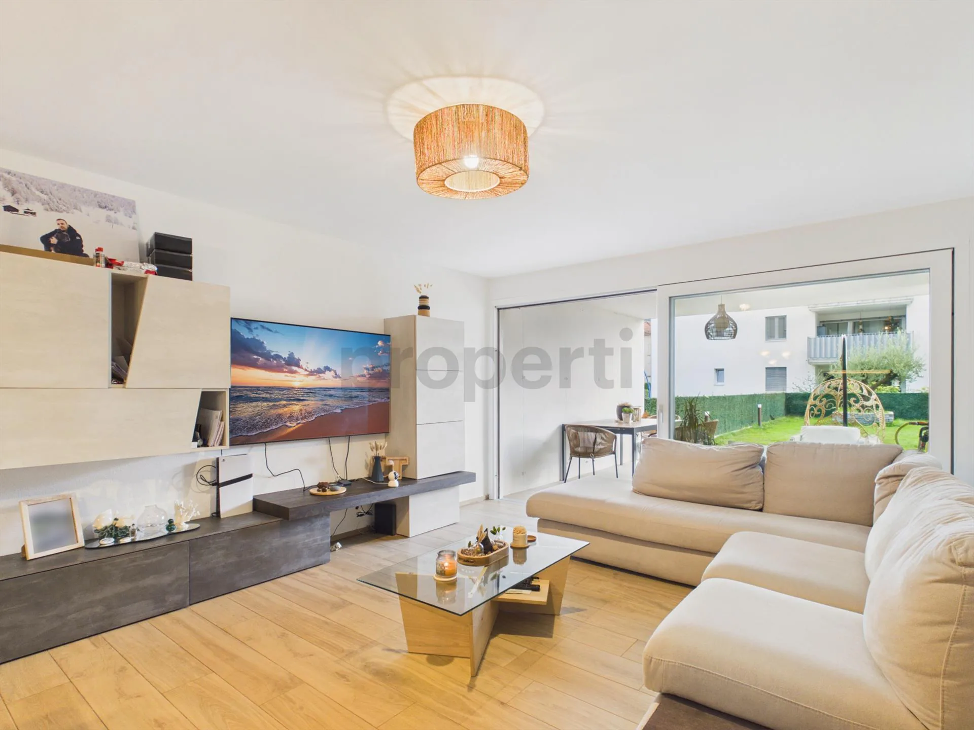 Private Garden of 122 m², Spacious Covered Terrace & South Exposure!