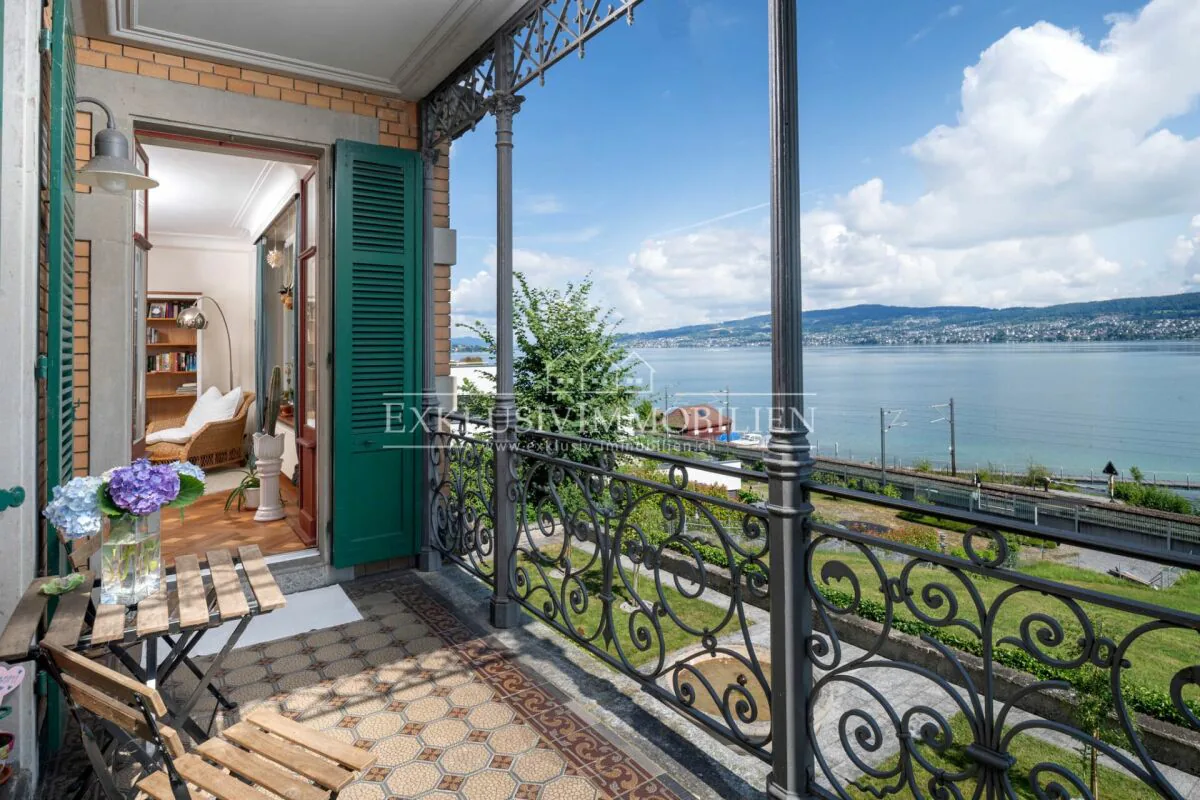 Belle-Époque-Villa am Zürichsee - Ein historisches Juwel mit privatem Seezugang