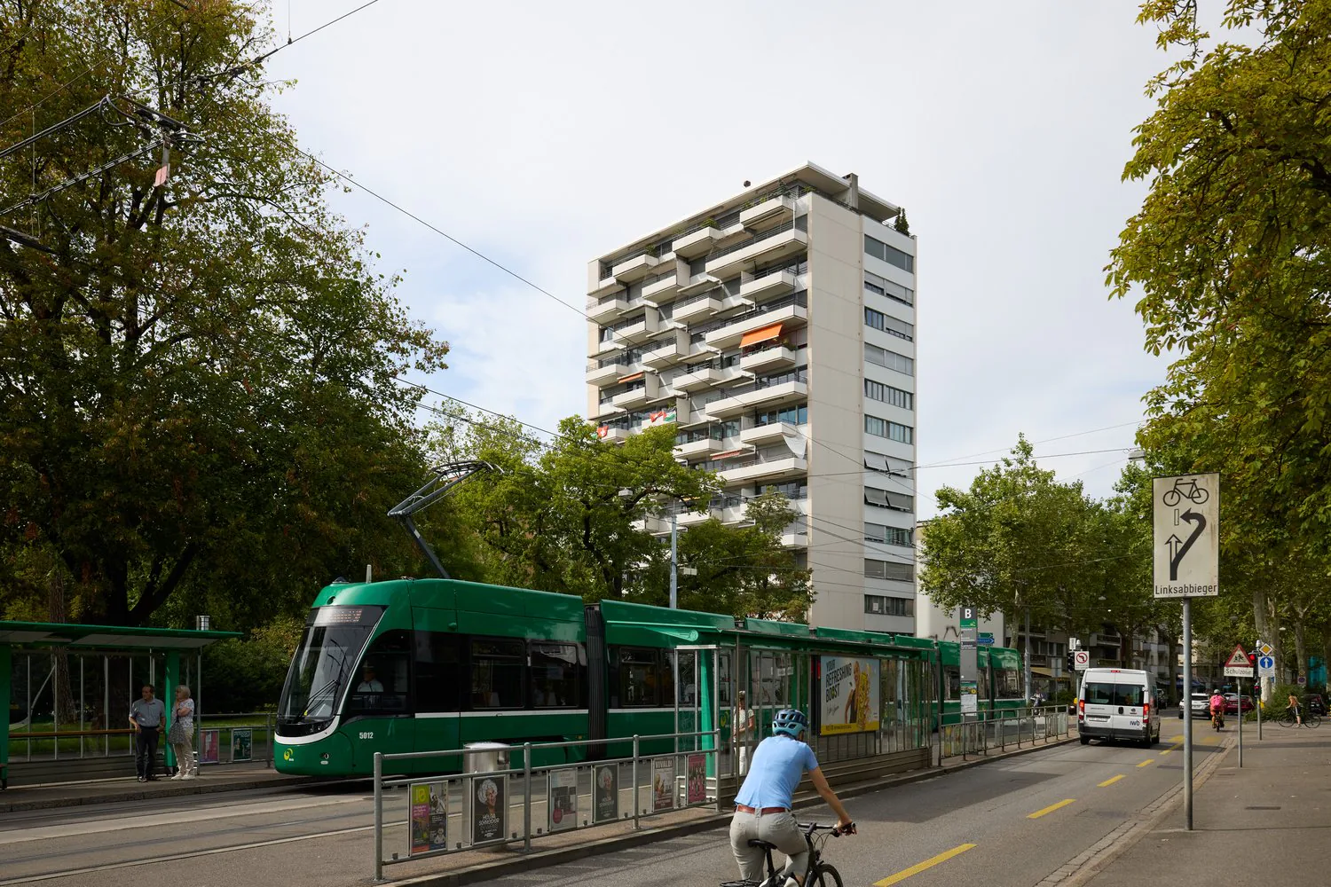 Vivre au centre - haut au-dessus de Bâle et avec une vue imprenable sur le parc Schützenmattpark