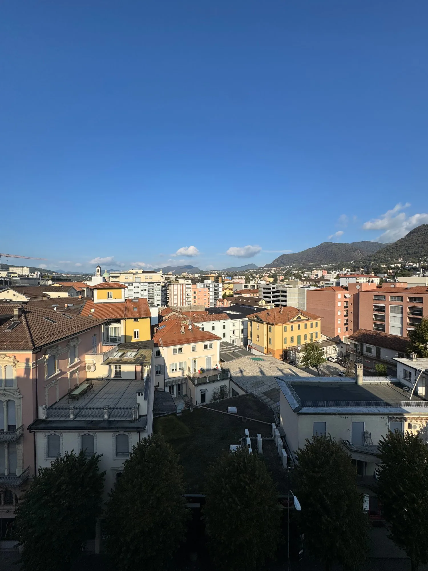 Penthouse for rent in Chiasso – Panoramic view and modern comfort