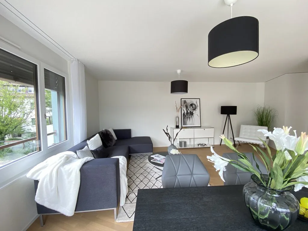 Modern 2.5-room new apartment with private laundry tower