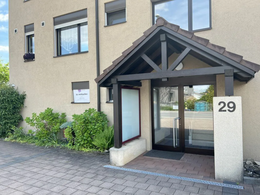 Commercial premises on the ground floor & basement with parking spaces