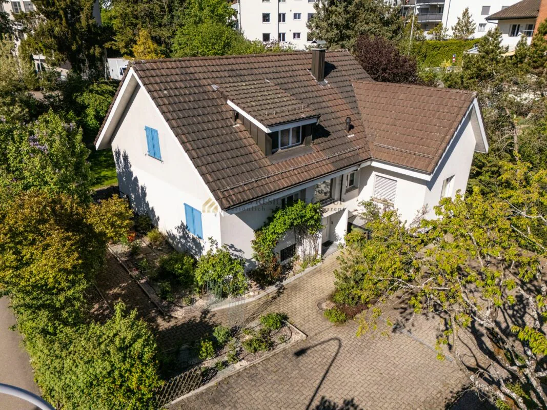 Exclusive 6.5-room single-family house with spacious garden