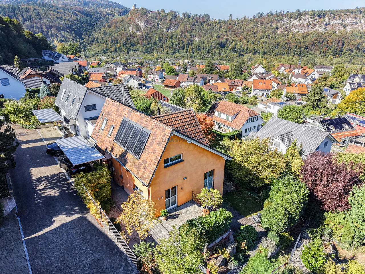 Architektur mit Charakter - grosszügiges Wohnen im Grünen