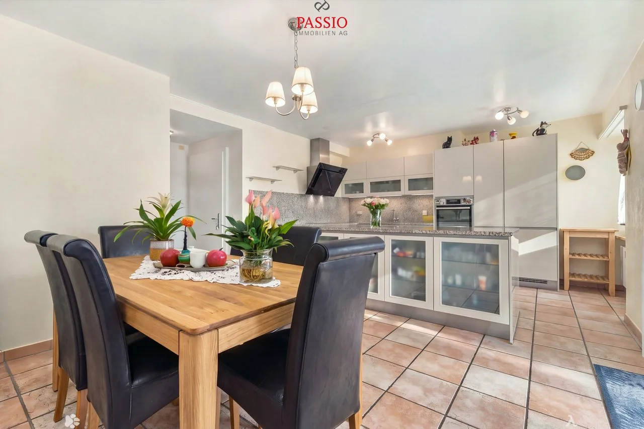 Appartement 4 pièces avec jardin idyllique - ensoleillé, central et charmant