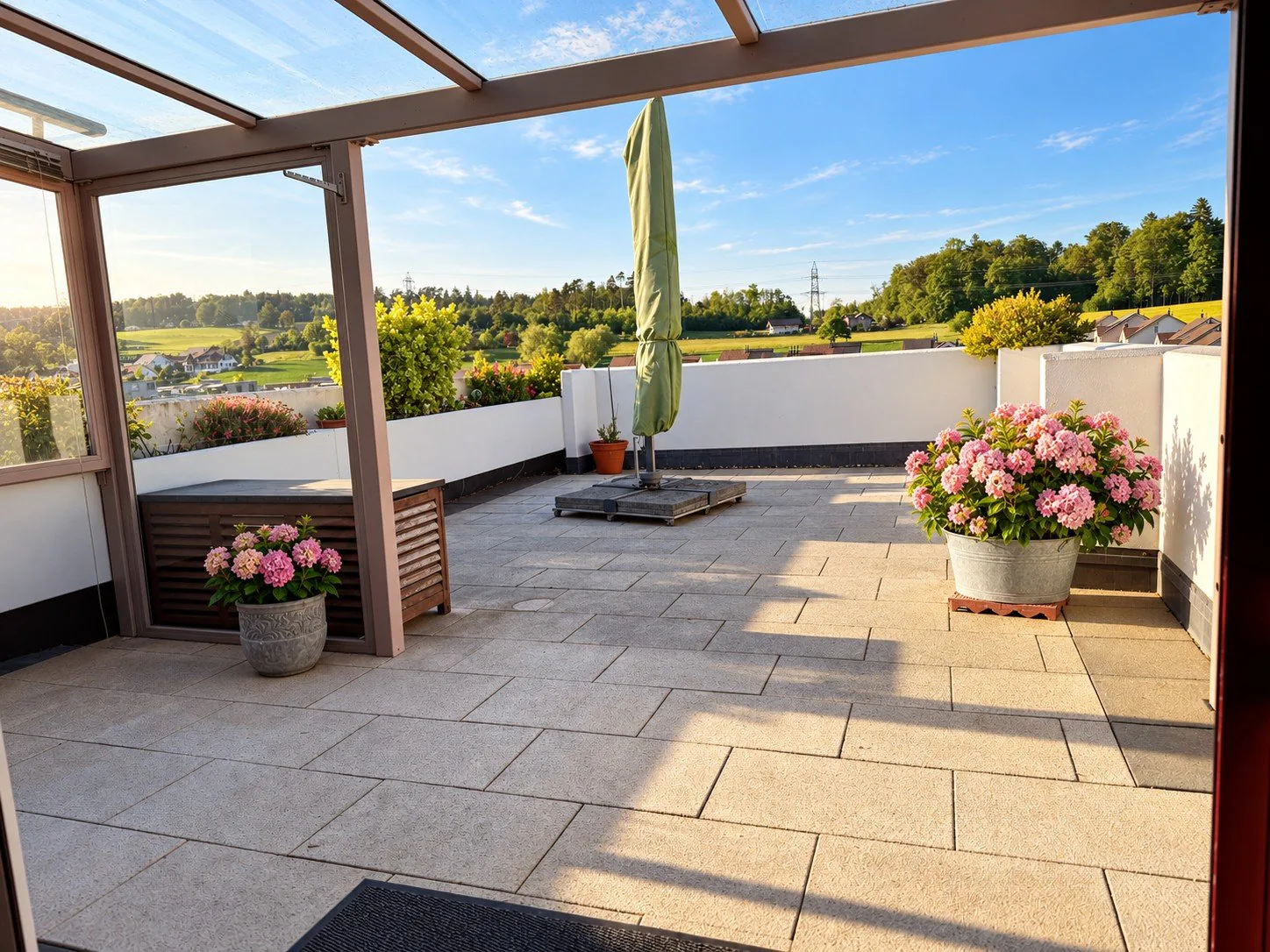 Dream Home Above the Roofs – Spacious Attic Apartment with 70 m² Terrace and Winter Garden