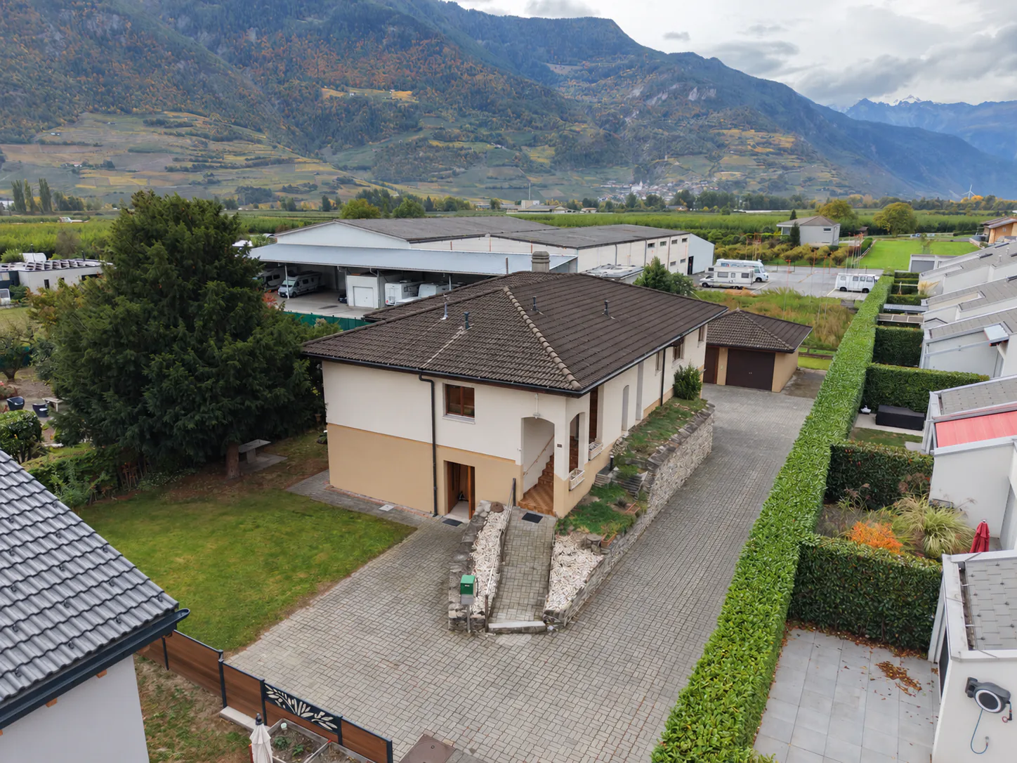 Villa in Saillon – schöne Räume und Modernisierungspotenzial