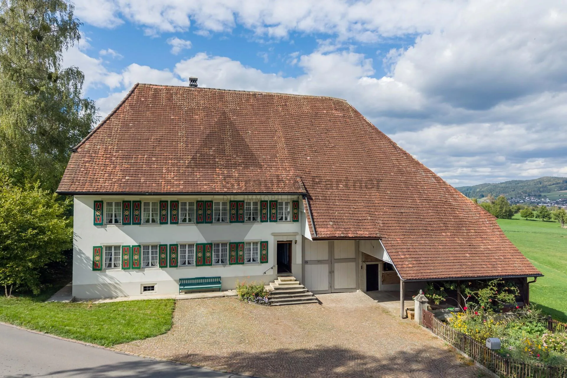 GESCHICHTSTRÄCHTIGES BAUERNHAUS